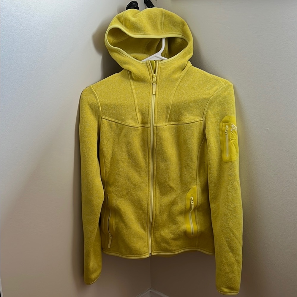 Arc’teryx covert women’s hoodie